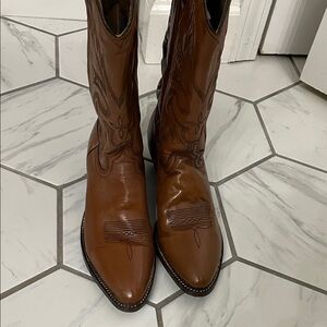 Womens Abilene Boot Co. Brown Heeled Cowboy Boots Size 9.
